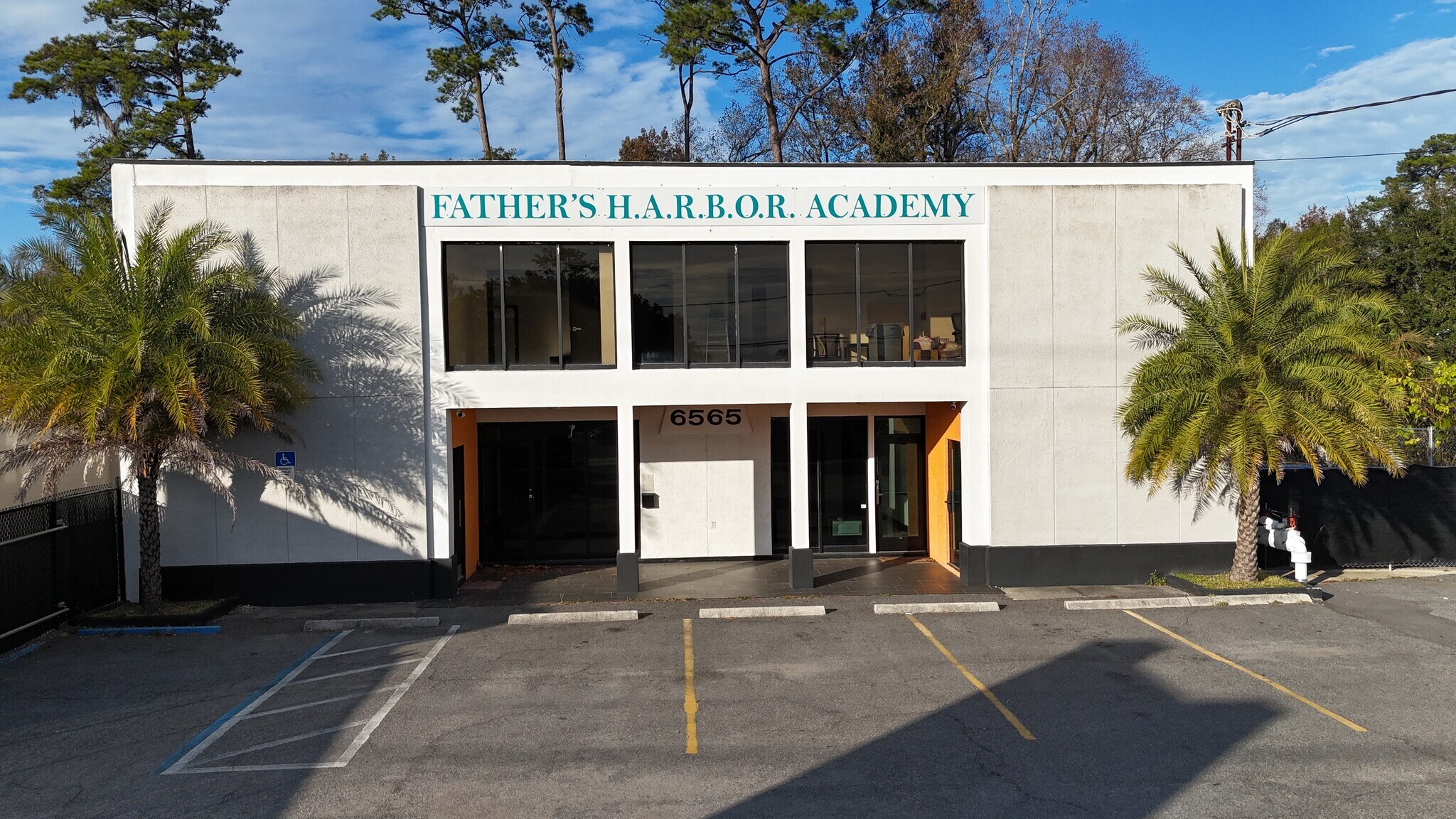 6565 Beach Blvd, Jacksonville, FL à louer Photo principale- Image 1 de 29