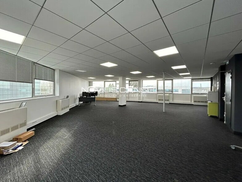Office in Labège for lease - Building Photo - Image 1 of 4