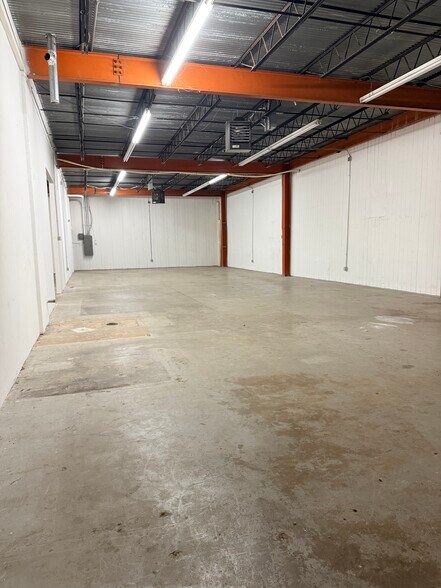 11820 Parklawn Dr, Rockville, MD à louer - Photo intérieure - Image 3 de 4