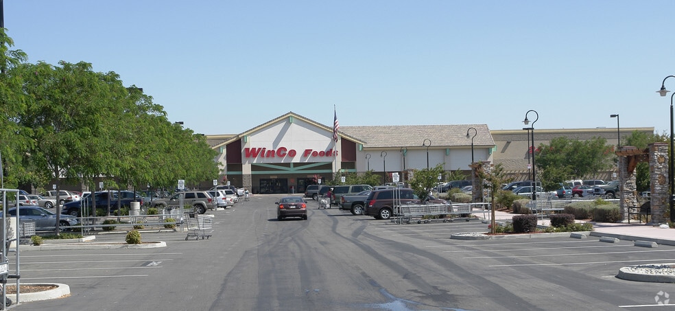 6660-6730 Lone Tree Way, Brentwood, CA for lease - Building Photo - Image 1 of 13