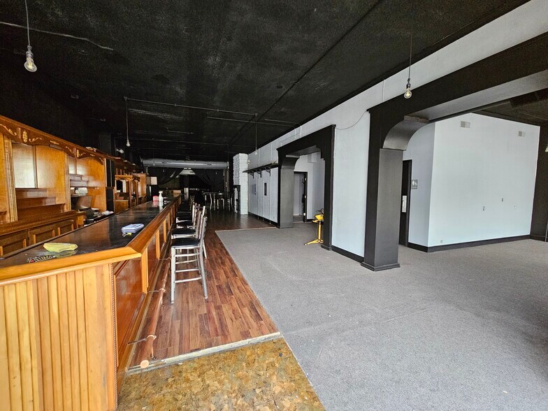 3801 Harrison Ave, Cincinnati, OH à louer - Photo du bâtiment - Image 2 de 8