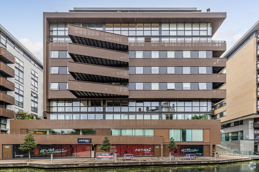1 Poole St, Londres à louer - Photo du bâtiment - Image 3 de 26