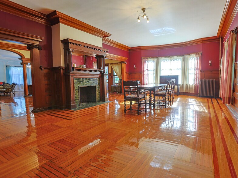 236 High St, Monroe, NY à louer - Photo du bâtiment - Image 3 de 4