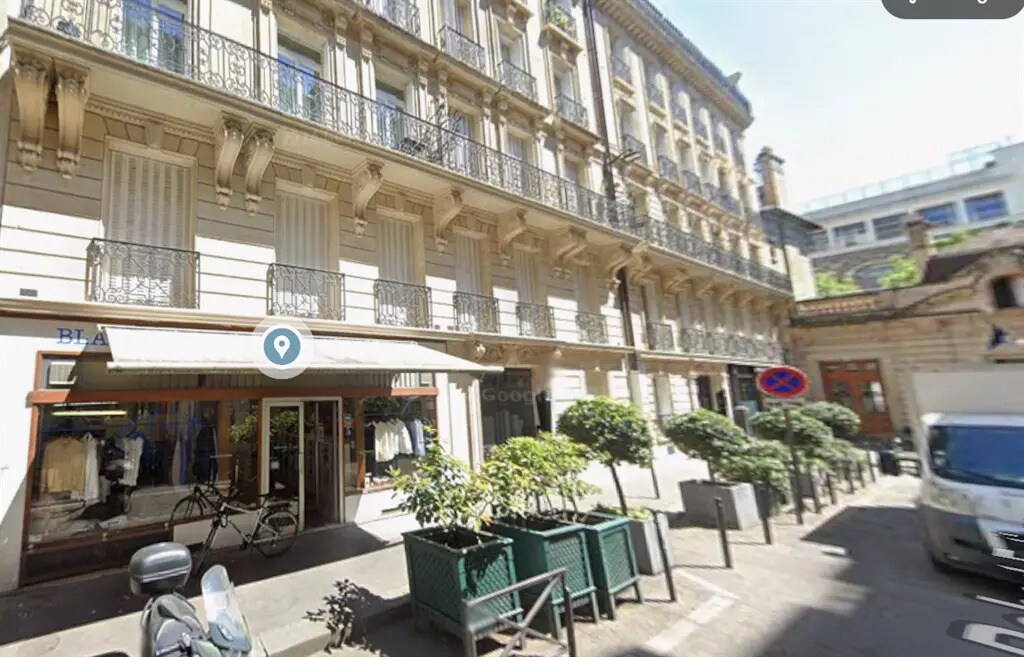 Commerce de détail dans Paris à vendre Photo du bâtiment- Image 1 de 6