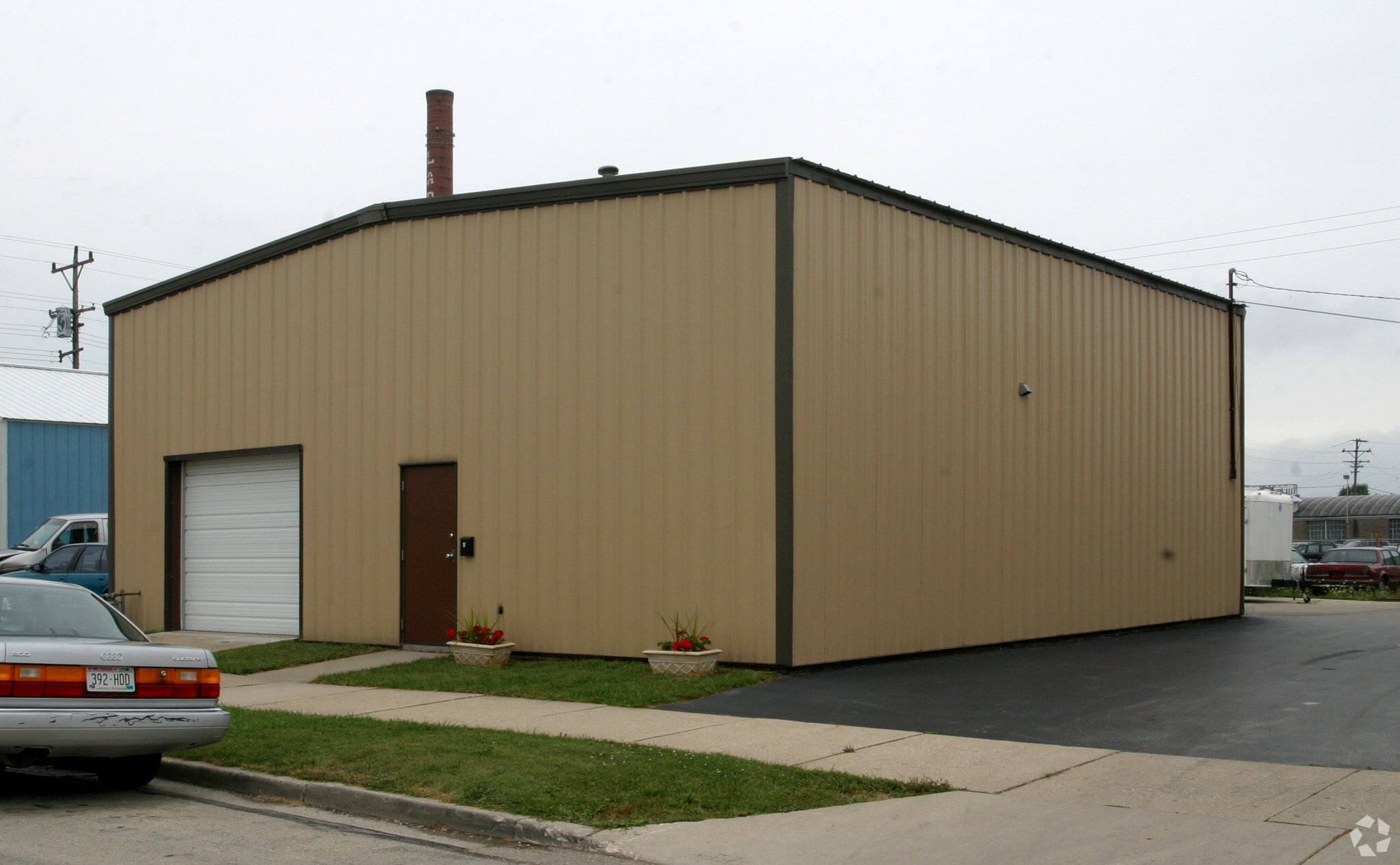 Cudahy Industrial Portfolio portfolio of 3 properties for sale on LoopNet.ca Primary Photo- Image 1 of 4