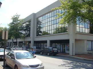 Plus de détails pour 3 School St, Glen Cove, NY - Bureau à louer