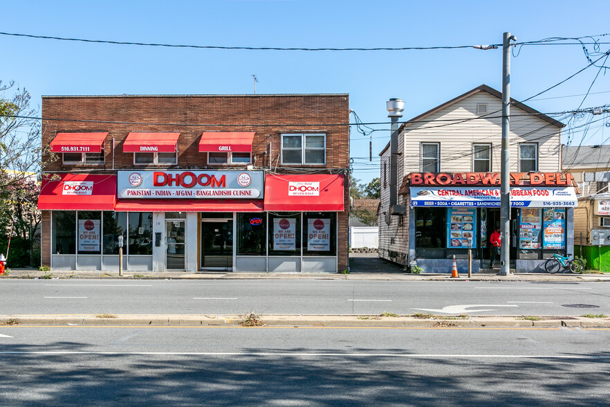 Broadway, Hicksville, NY à vendre - Photo du bâtiment - Image 1 de 1