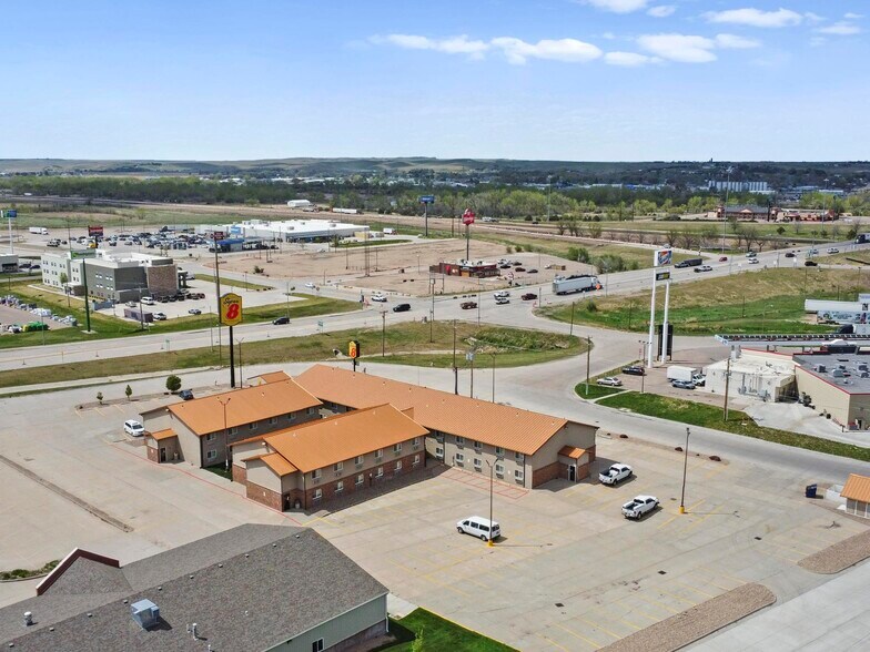 500 E A St, Ogallala, NE à vendre - Photo du bâtiment - Image 3 de 26