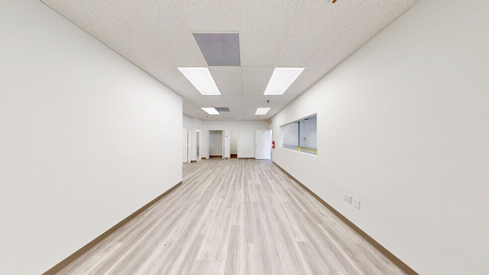 16411 NW 8th Ave, Miami, FL à louer - Photo du bâtiment - Image 3 de 19
