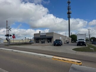 Plus de détails pour 100 E 32nd St, Bryan, TX - Commerce de détail à vendre
