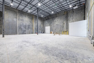 17 Cpl Luigi Marciante Jr Memorial Dr, Jackson Township, NJ for lease Interior Photo- Image 2 of 8