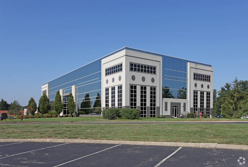 424 Wards Corner Rd, Loveland, OH for sale - Primary Photo - Image 1 of 1