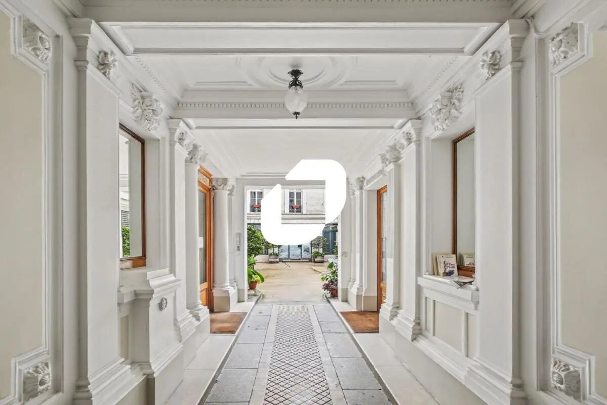 68 Boulevard Saint-Marcel, Paris for sale Building Photo- Image 1 of 16