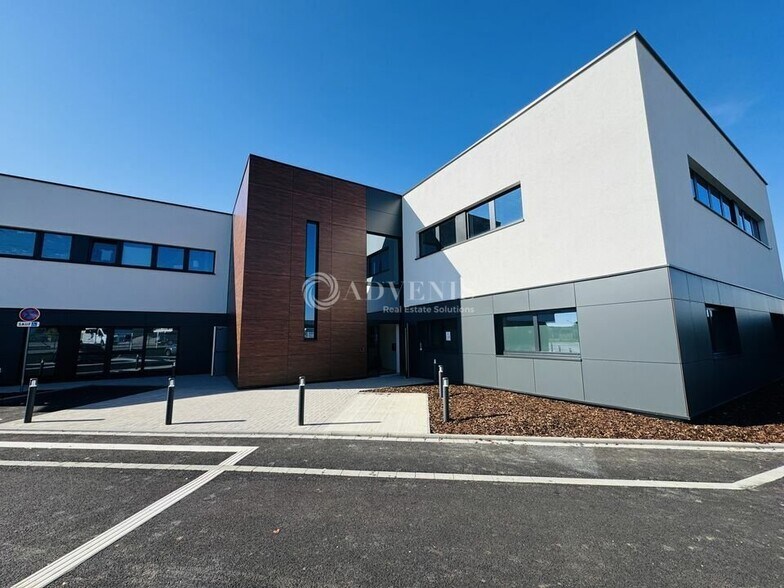 Office in Brumath for lease - Building Photo - Image 1 of 12