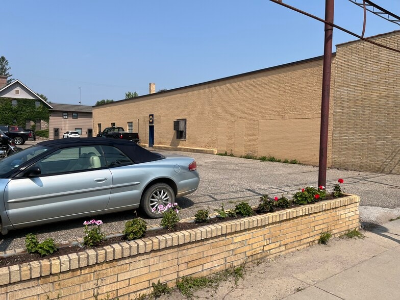 305-319 Jefferson St, Wadena, MN for sale - Building Photo - Image 3 of 5