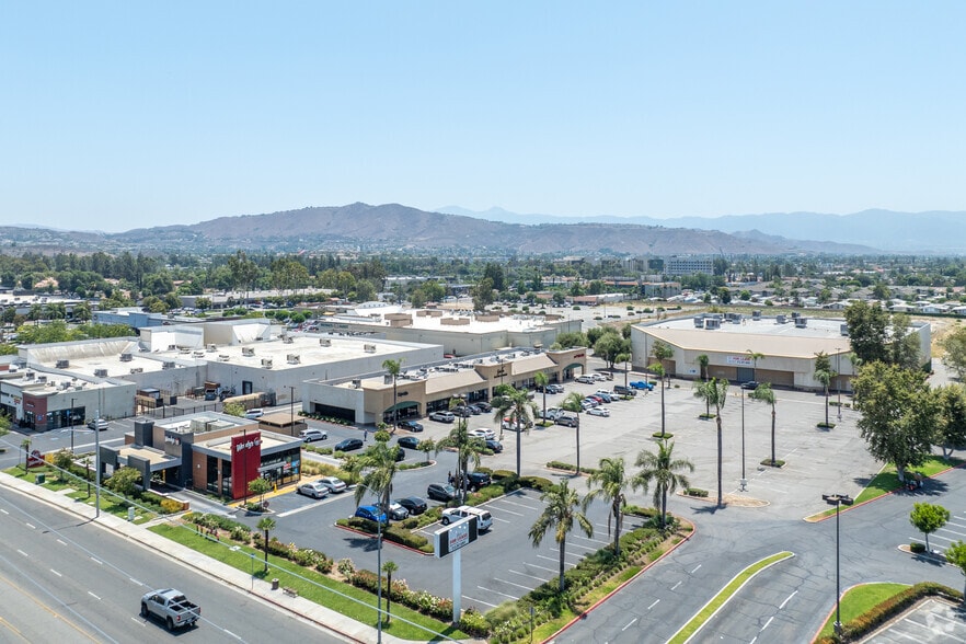 3838-3870 Tyler St, Riverside, CA for lease - Aerial - Image 2 of 11