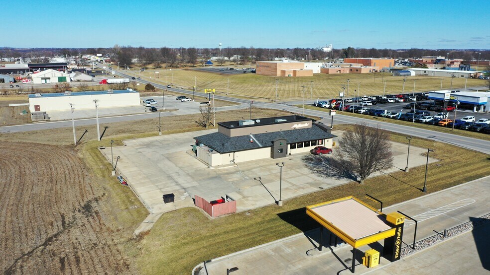 3404 Highway 13, Higginsville, MO à vendre - Photo du bâtiment - Image 2 de 7