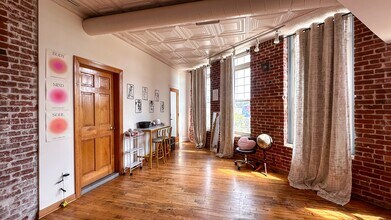 23 Franklin St, Torrington, CT for lease Interior Photo- Image 2 of 11