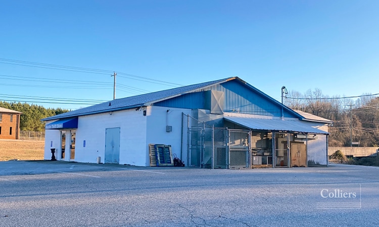 353 Hyatt St, Gaffney, SC for sale - Building Photo - Image 3 of 5