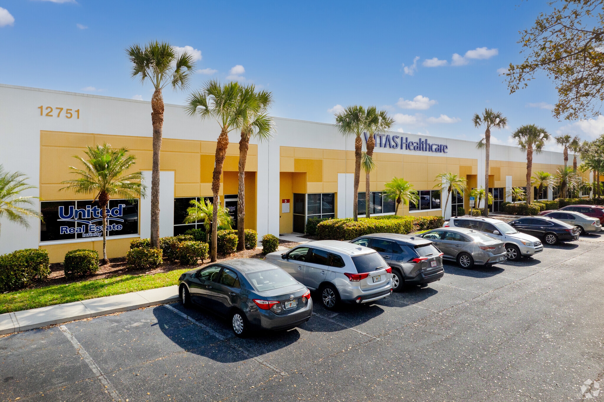 12601 Westlinks Dr, Fort Myers, FL for lease Primary Photo- Image 1 of 15