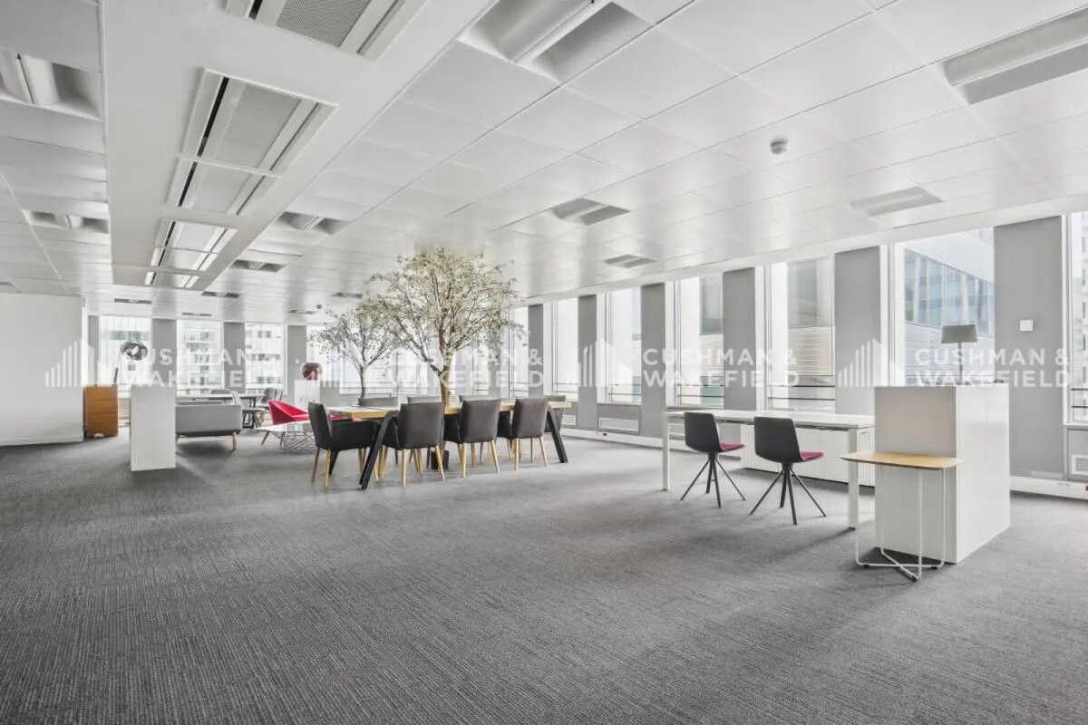 1 Place De La Pyramide, Puteaux à vendre Photo intérieure- Image 1 de 7