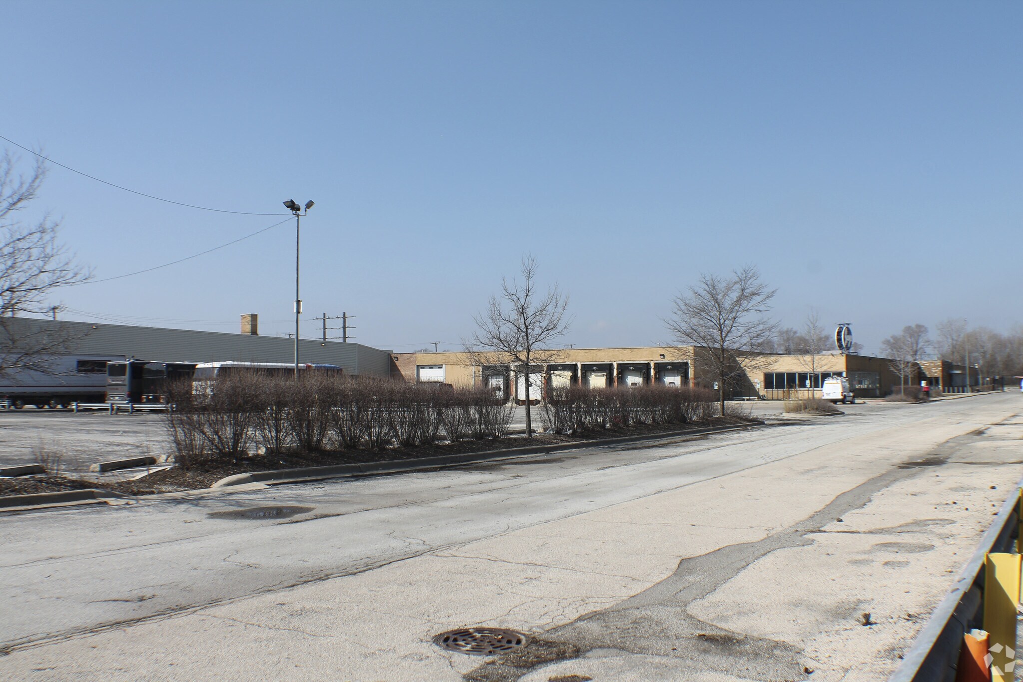 825 E 99th St, Chicago, IL for lease Primary Photo- Image 1 of 9