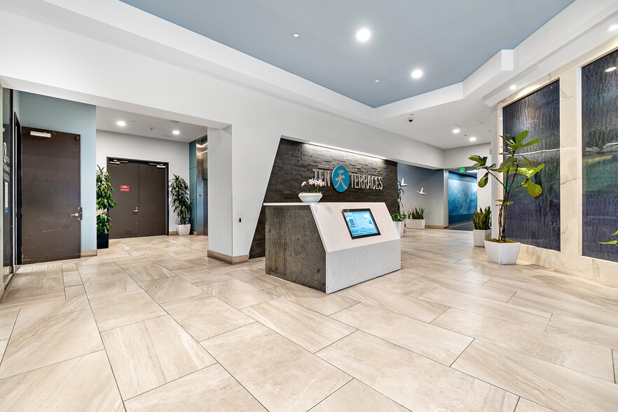 420 E 3rd St, Los Angeles, CA for lease - Building Photo - Image 2 of 4