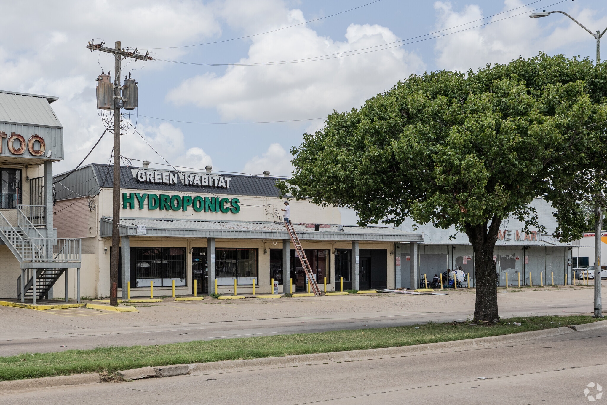 4821-4823 Columbia Ave, Dallas, TX for lease Primary Photo- Image 1 of 3