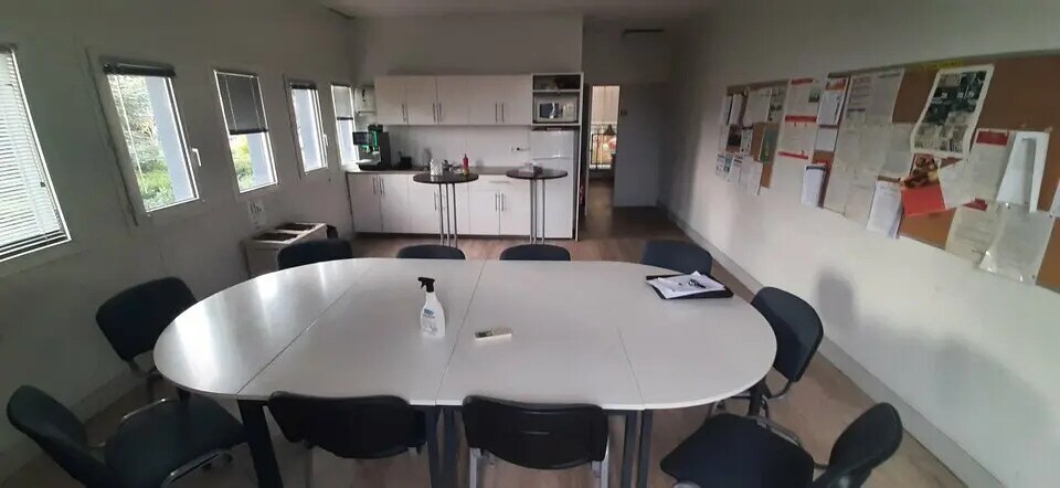 Bureau dans Aix-en-Provence à louer - Photo intérieure - Image 2 de 8