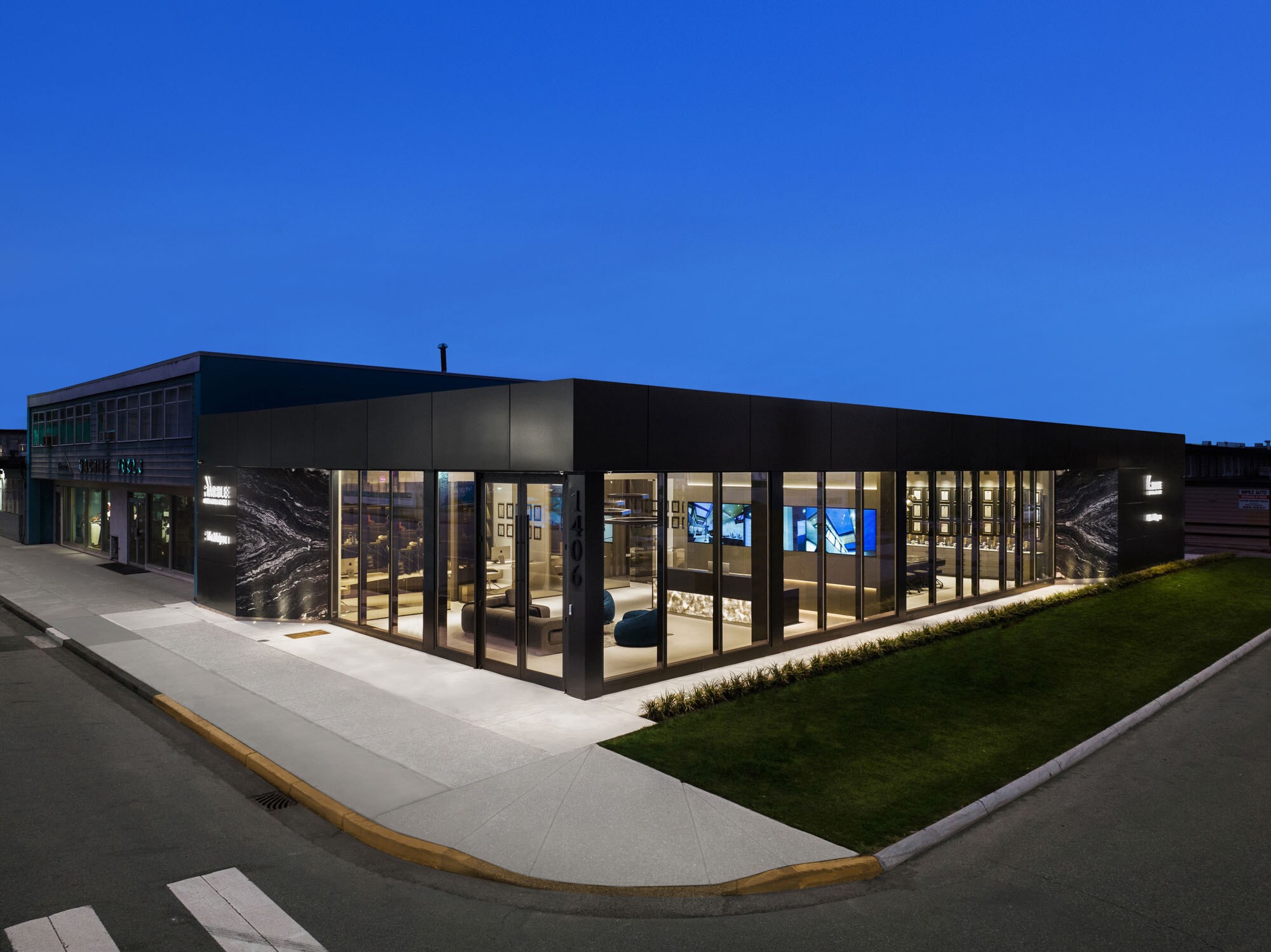 1406 Pemberton Ave, North Vancouver, BC à vendre Photo principale- Image 1 de 38