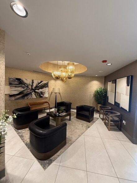 4310 Roswell Rd NE, Atlanta, GA for lease - Lobby - Image 3 of 17