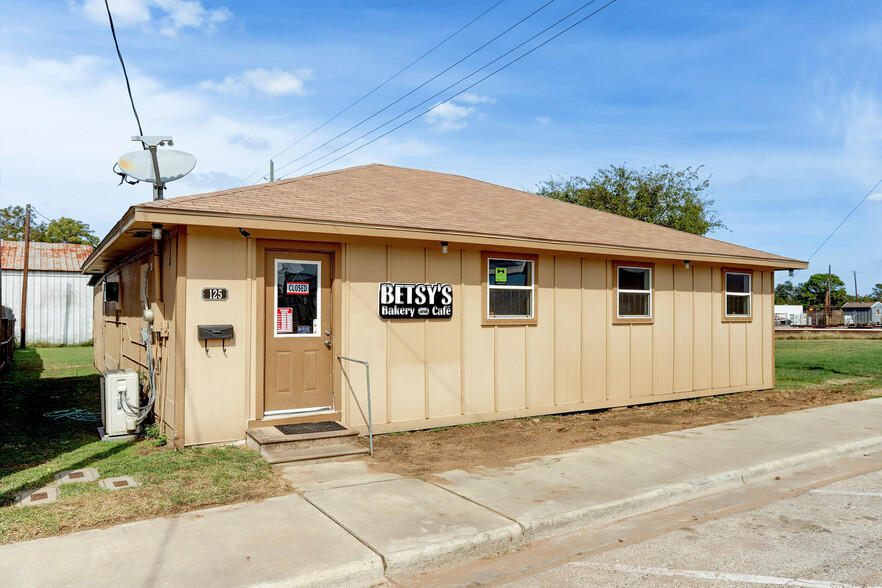 125 2nd St, Sealy, TX for sale - Building Photo - Image 1 of 1