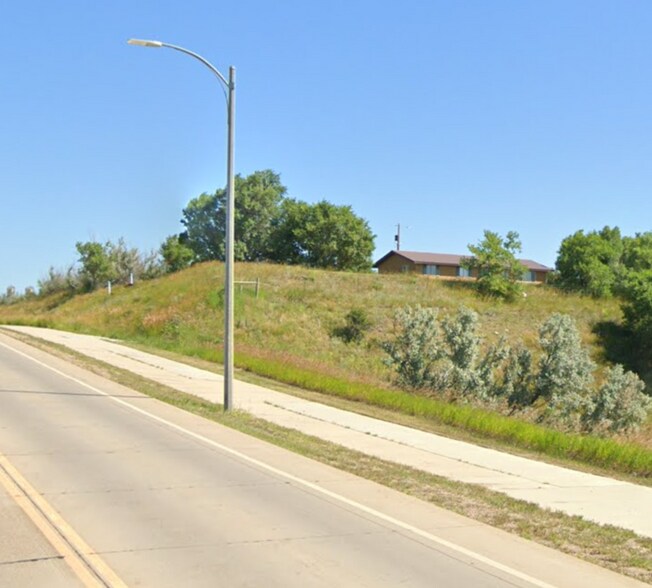 1924 32nd Ave W, Williston, ND à vendre - Photo du bâtiment - Image 3 de 3