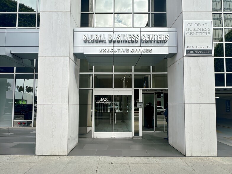 468 N Camden Dr, Beverly Hills, CA à louer - Photo du bâtiment - Image 2 de 12