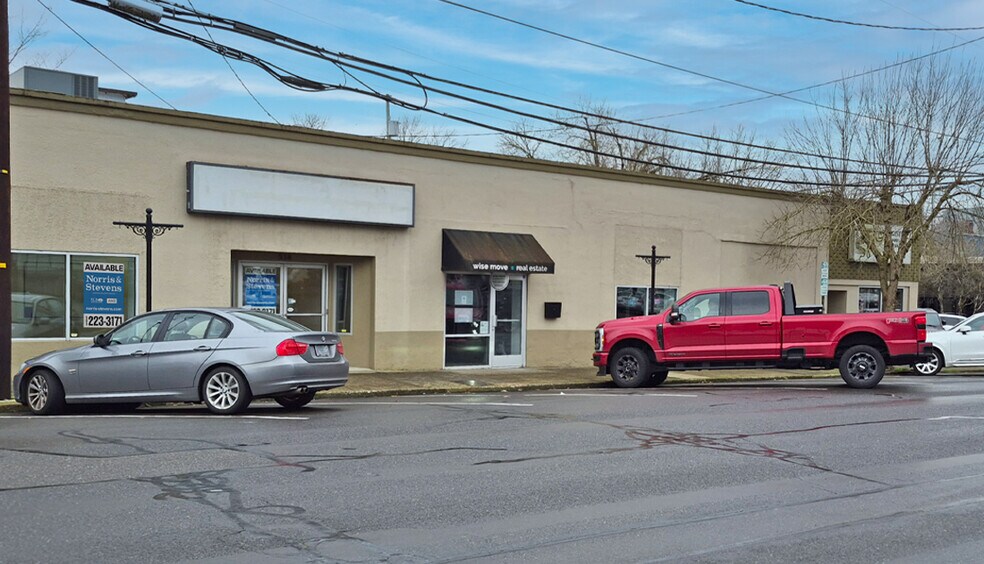 308-318 NE 5th Ave, Camas, WA for lease - Building Photo - Image 2 of 8
