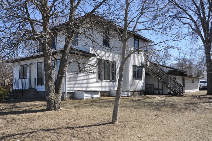 920 3rd St N, Waite Park, MN à vendre - Photo du bâtiment - Image 1 de 1