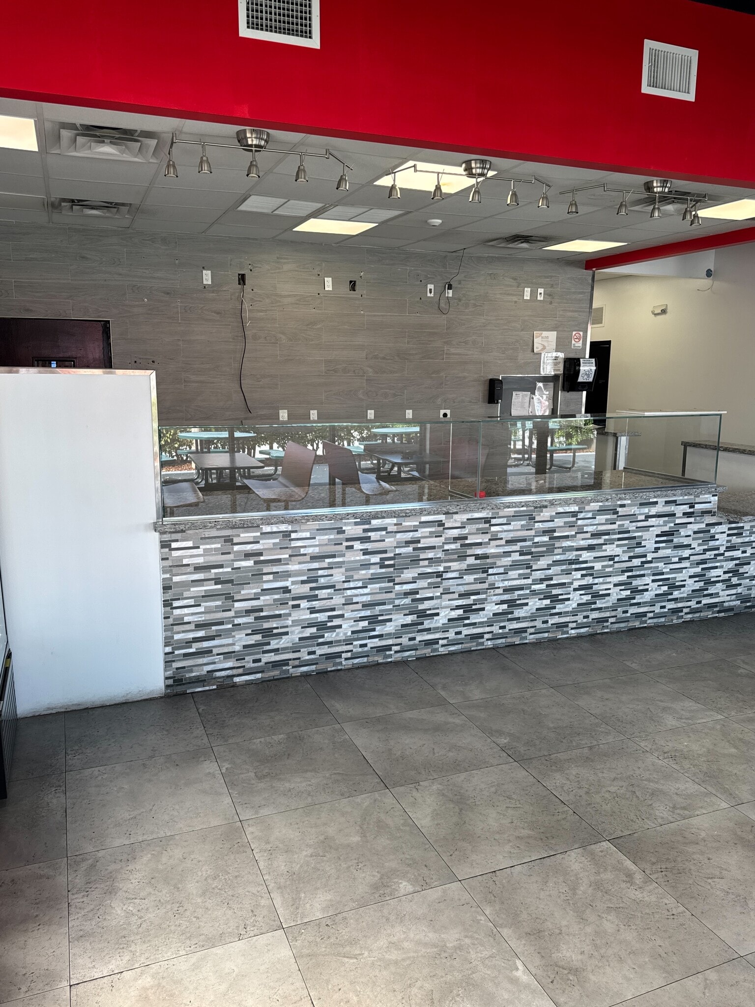 8820 SW 40th St, Miami, FL à louer Photo intérieure- Image 1 de 10