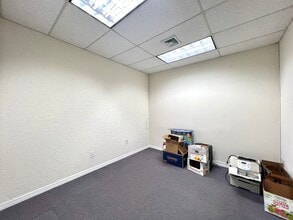 2625 Ponce de Leon Blvd, Coral Gables, FL for lease Interior Photo- Image 1 of 5