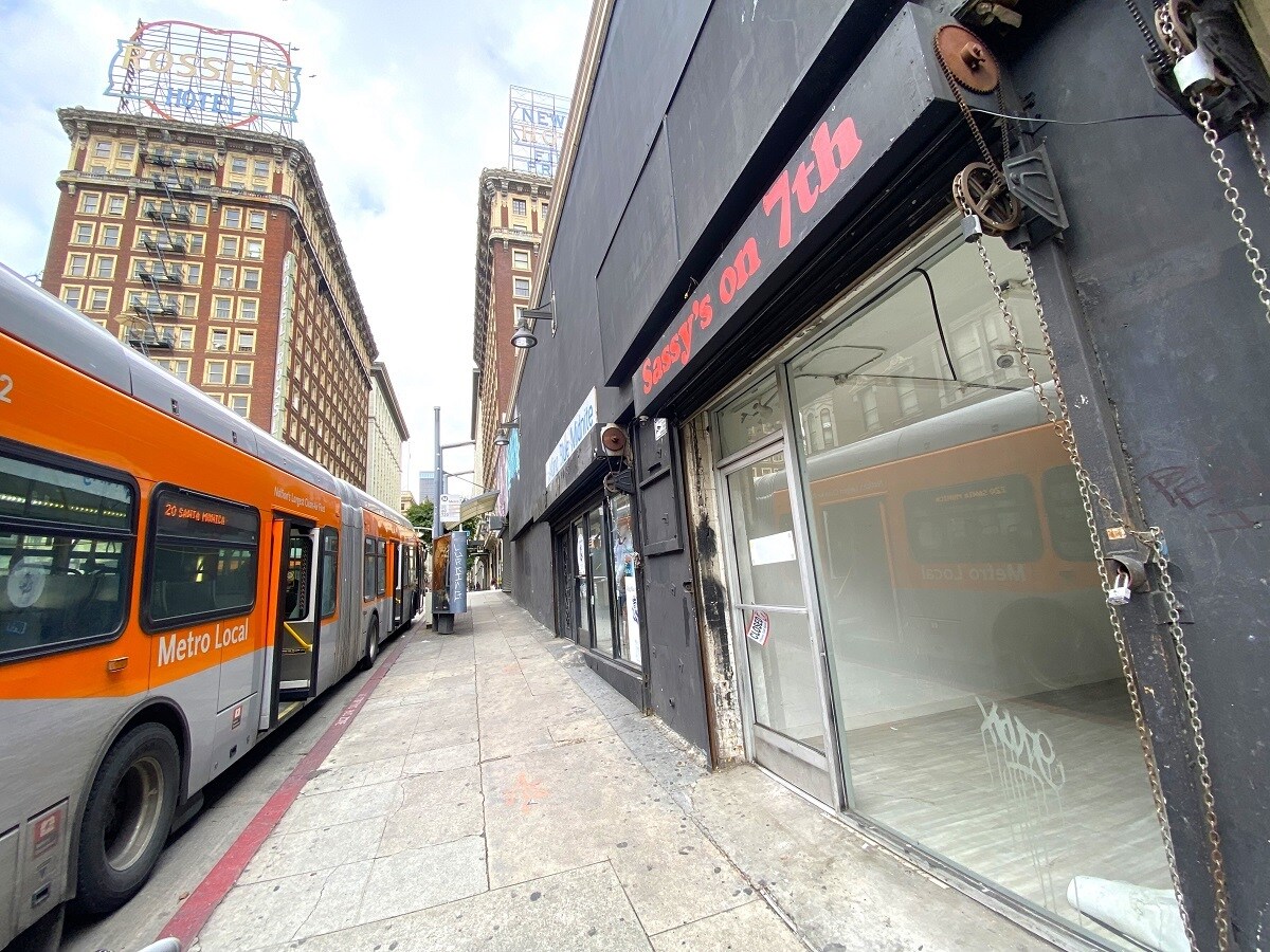 103-115 E 5th St, Los Angeles, CA à vendre Photo intérieure- Image 1 de 1