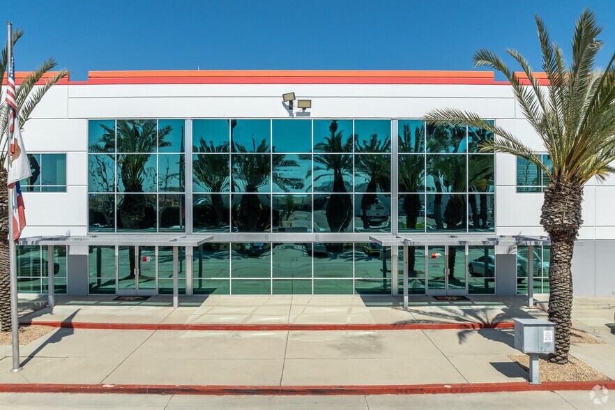 1455 Citrus St, Riverside, CA à louer - Photo du bâtiment - Image 2 de 5