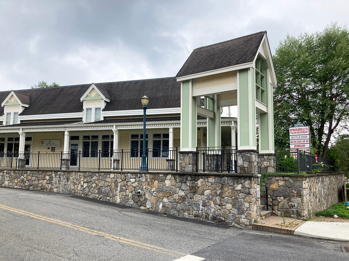 238 Saw Mill River Rd, Millwood, NY à louer Photo du bâtiment- Image 1 de 8