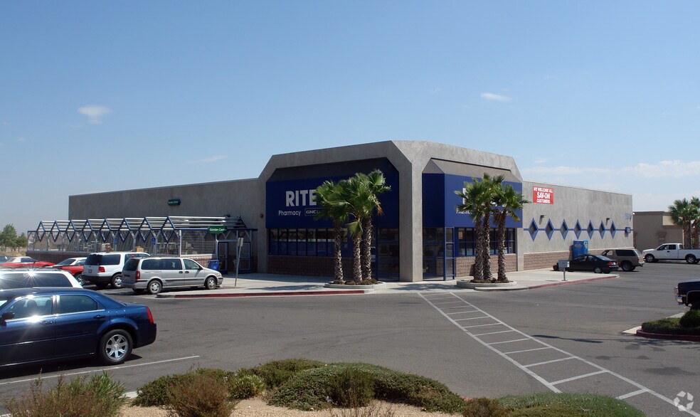 15510 Main St, Hesperia, CA à louer - Photo du bâtiment - Image 2 de 4