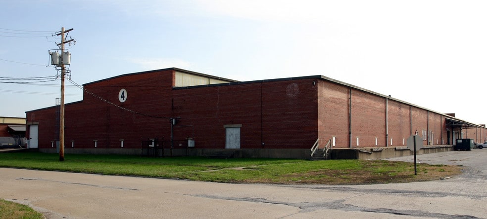 1200 W 3rd St, Granite City, IL for lease - Building Photo - Image 2 of 2