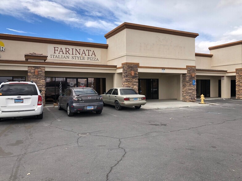 1360 E Highway 372, Pahrump, NV à louer - Photo du bâtiment - Image 2 de 14