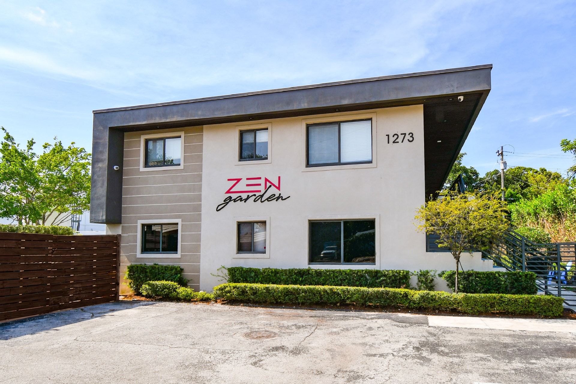 1273 NE 38th St, Oakland Park, FL for sale Building Photo- Image 1 of 27