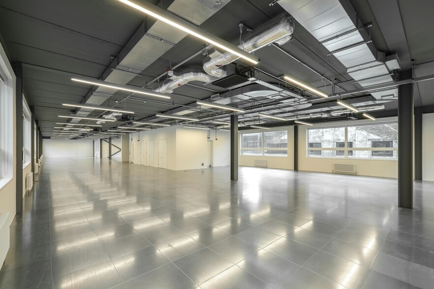 1 Cooperage Yard, London for lease - Interior Photo - Image 3 of 8