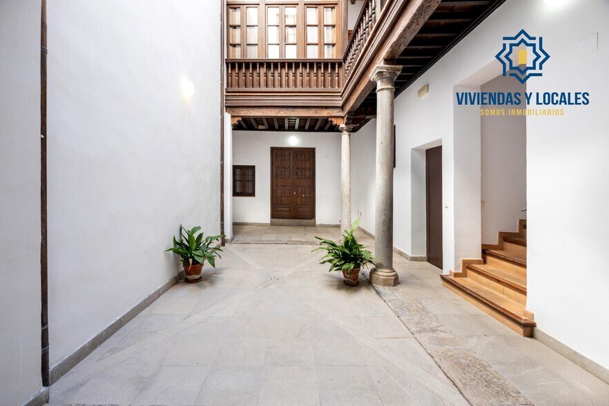 Office in Granada, Granada for sale - Building Photo - Image 2 of 17