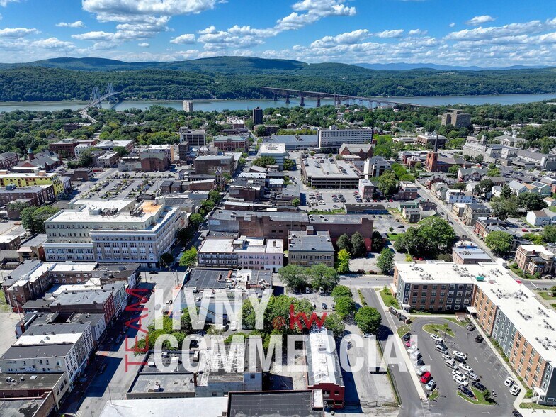 347 Main St, Poughkeepsie, NY for lease - Aerial - Image 3 of 8