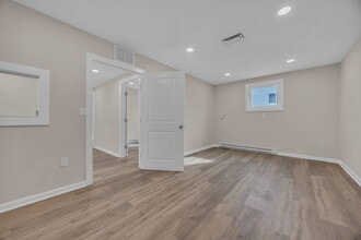 80 N Gaston Ave, Somerville, NJ for lease Building Photo- Image 2 of 12