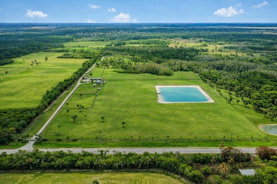 4350 Bridge rd, Hobe Sound, FL à vendre - Photo du bâtiment - Image 2 de 37